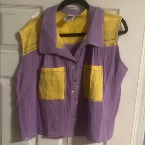 QOS Purple and Yellow Sleeveless Button-Up Shirt
